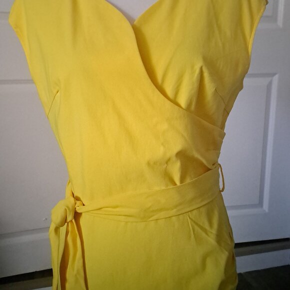 MUXXN Vintage 1950s Sryle Wrap V Neck Tie Waist Yellow Dress XL NWT - Picture 2 of 9